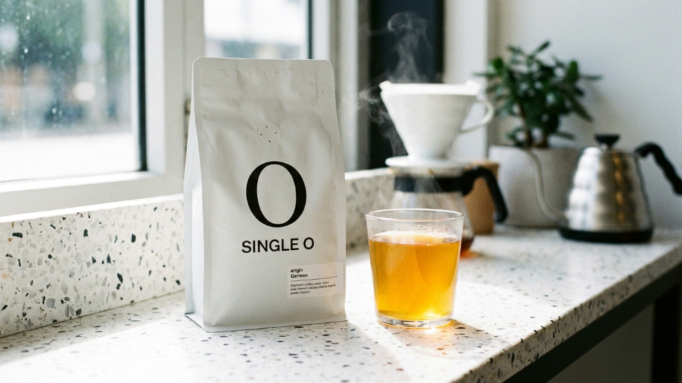 Single O Reservoir Blend coffee bag from Sydney specialty roaster with stone fruit tasting notes and carbon neutral certification
